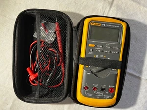 Multimètre numérique industriel True RMS Fluke 87 V avec température 87 V - Imagen 1 de 16