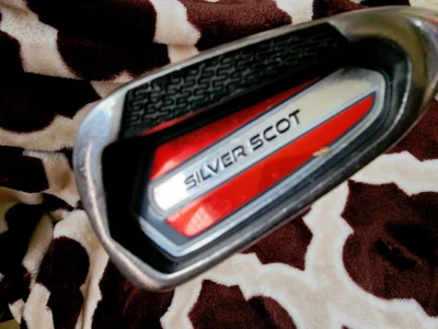 TOMMY ARMOUR SILVERSCOT #6 IRON WITH MID GRIP - Image 1 of 4