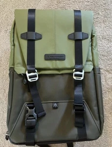 K&F Concept Large Capacity Camera Case Raincover, 15-15.6 in Laptop Sleeve Green - Picture 1 of 22