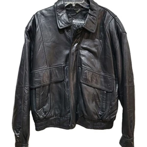 Vintage Members Only Mens Black 100% Leather Jacket Size Large Moto Bomber - Picture 1 of 17