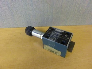 Bosch 9810231448 4600 PSI Directional Control Valve 081WV06P1V1033WS02400D51 - Picture 1 of 4