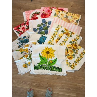 Vintage Terry Cloth 1970's Bath Towels ALL 12 Twelve - Image 1 of 4