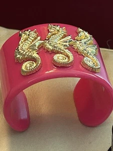 3 Seahorse Hot Pink Mud Pie Cuff / Bracelet - Picture 1 of 6