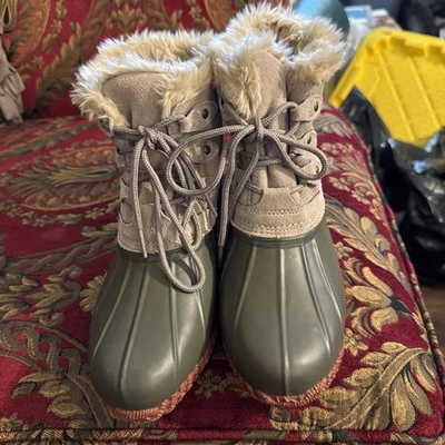 Botas de pato American Eagle forradas de piel y goma de oveja para mujer talla 8 - Usadas en excelente estado Foto 1 de 4