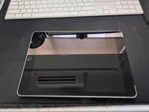 Apple iPad 6th Gen 32GB Space Gray – Used & Fully Functional - Picture 1 of 2
