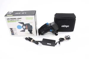 Luz LED Fresnel Ledgo en cámara LG-24F Light - Imagen 1 de 8