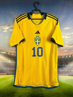 Camiseta de fútbol local del equipo de Suecia 2022 - 2023 Adidas Hombre Talla L Foto 1 de 4