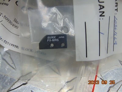 (1) SUNX FX-MR5 Electronic optical focusing mirror  FX-MR5 - Image 1 of 2