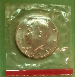 1973 D 50c Partial Straight Clip Error *In UNC Mint Cello Wrap* BU Kennedy - Picture 1 of 4