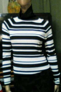 "ANN TAYLOR CLASSIC BLACK AND WHITE STRIPE TURTLE NECK SWEATER WOMENS SIZE XS - Picture 1 of 5