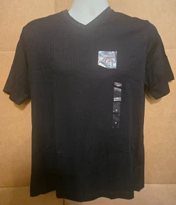 Croft & Barrow Men's V Neck Pullover Shirt Medium Black - Picture 1 of 5