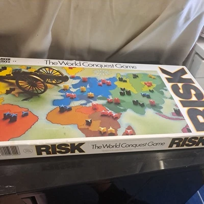 Vintage  Risk Board Game Parker Brothers 1985 -  Complete.  - Image 1 of 4