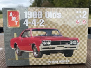 AMT 1966 Olds 442 1/25 model kit DC69 - Foto 1 di 3
