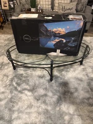 Dell UltraSharp U2724D 27”  QHD 2560 x 1440 “ platinum Silver Monitor FOR PARTS - Image 1 of 4