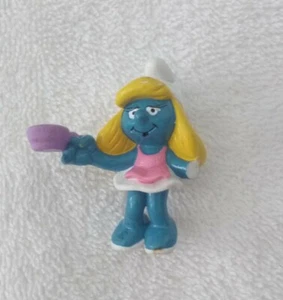 Smurfette with teapot pvc figure. (Read Description) - Bild 1 von 3