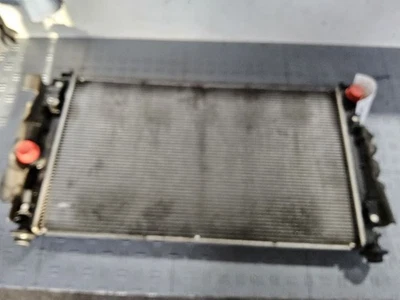 Radiador Jeep Patriot 2007-2017 sin transmisión de relación de arrastre todoterreno Foto 1 de 4