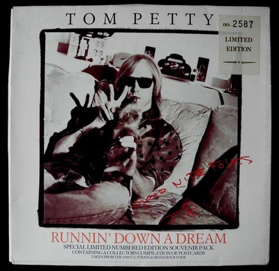 TOM PETTY Runnin' Down A Dream UK numered ltd ed MCA 45 & PS Nr MINT no inserts - Image 1 of 4