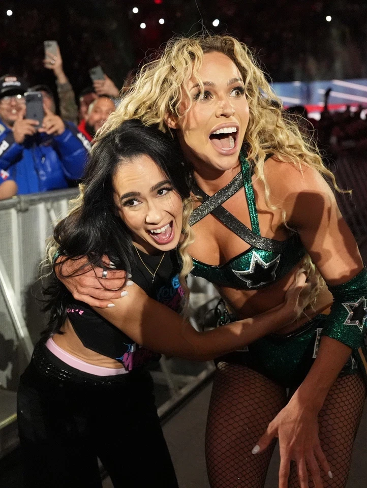 Maxxine Dupri 11x17 Impresión Fotográfica WWE Superstar Nuevo IC Champion Promo Póster Foto 1 de 1