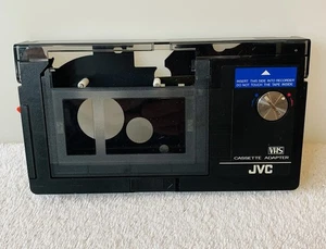 Adaptateur cassette JVC C-P3U VHS-C vers VHS motorisé - Photo 1 sur 5