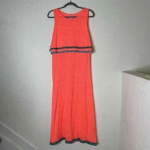 Maxi Vestido PITUSA en Niveles Semi Malla Para Mujer Talla Pequeña Naranja Neón Hecho en Perú - Imagen 1 de 9