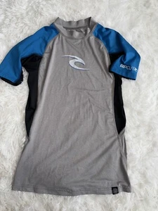 Rip Curl Adult Sz. S Fitted Rashguard. Great Condition. UPF 50 - Picture 1 of 8