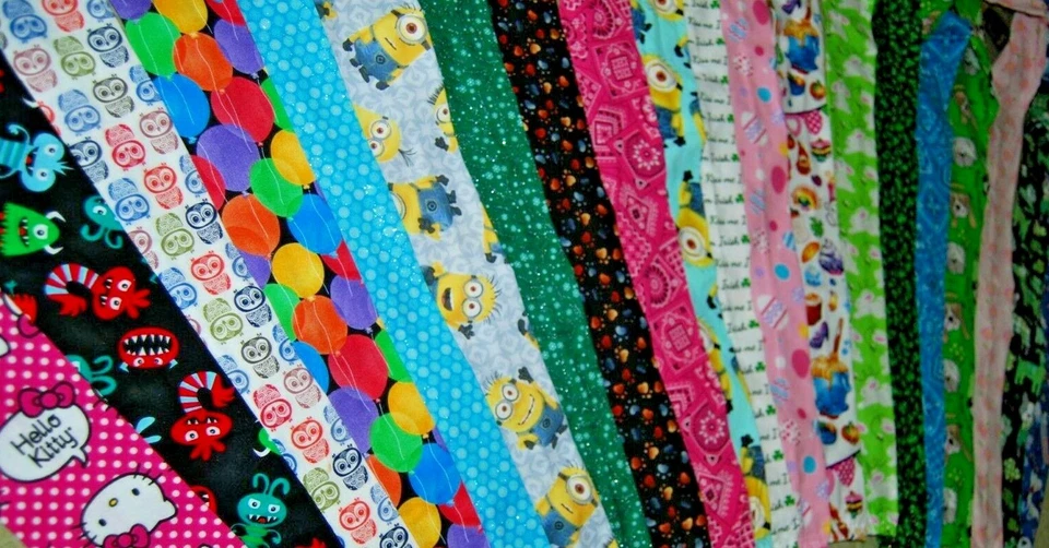 Paño de cubierta de estetoscopio - St. Pats, Pascua, Minions, 4 de julio, patas, pañuelo Foto 1 de 1