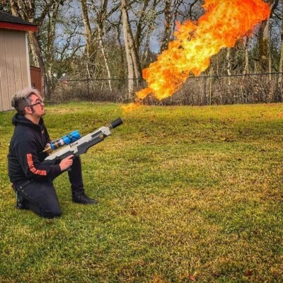 ¡Muy genial! ¡Lo último! Not A Lanzallamas Negro y Verde "Super Scorcher" ¡Nuevo! Foto 1 de 4