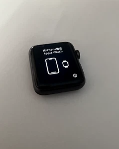 APPLE iWatch Series 3 42mm Black (Working but Locked) - Zdjęcie 1 z 7