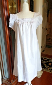 Vintage Handmade White Cotton Nightdress/Nightgown With Lace Trim | Size M/ML - Picture 1 of 12