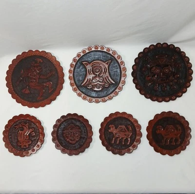 Lote De Colección De 7 Posavasos De Cuero Redondos Tostados A Mano Con Antiguo Diseño Peruano Foto 1 de 4