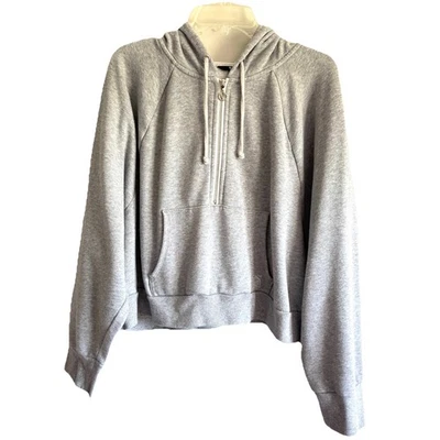 Victoria’s Secret ON POINT XXL Sudadera con Capucha Recortada 1/4 Cremallera Gris Bordada VS Foto 1 de 4