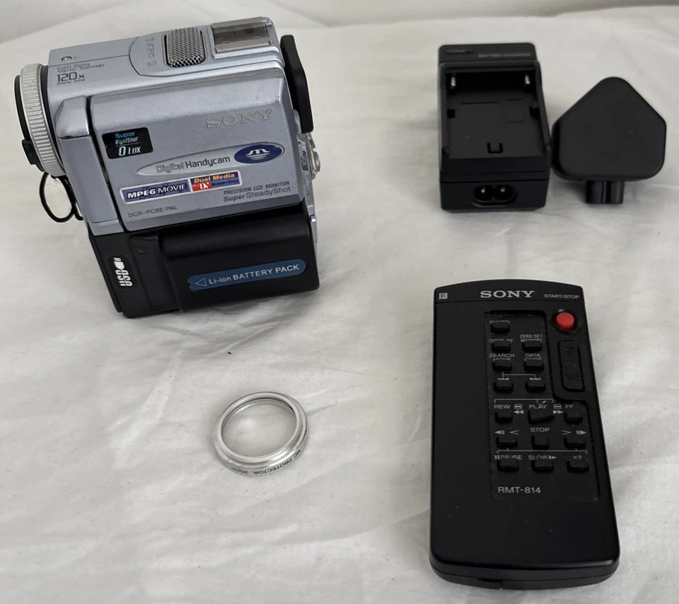 Sony DCR-PC9E Dual Media MiniDV Camcorder Nightshot New Battery Made In Japan - Image 1 of 4
