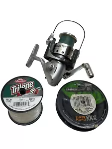 Carrete giratorio de pesca Okuma Avenger AV30 con nueva línea mono de 8 libras - Imagen 1 de 12
