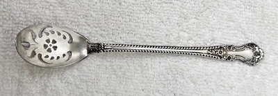 Cambridge Sterling por GORHAM 1899 cuchara de oliva perforada mango de 5 5/8" Foto 1 de 4