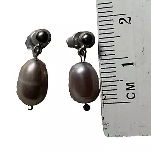 Freshwater Baroque Pearl Dangle Earrings 15mm Drop Irregular Colour - Picture 1 of 5