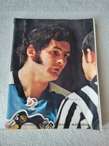 Vintage National Hockey League Magazine Pittsburgh Penguins v New York Islanders - Picture 1 of 7
