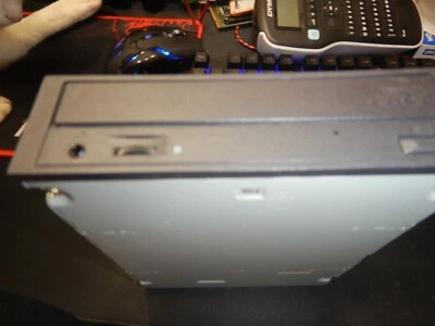 H-L Data Storage GCR-8481B 48x CD-Rom Internal IDE Drive - 09N645  - Image 1 of 3