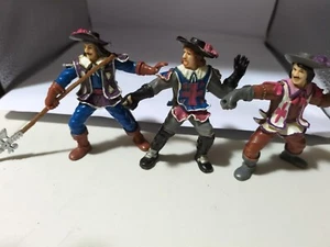 ELC 3x Knights, Muskateers Height 5cm Toy Bundle Early Learning Center - Picture 1 of 10