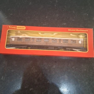 Triang R745 LNER Full 3rd Coach OO Gauge In Original Box Ref D29 - Picture 1 of 7