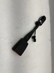 2020-2022 GMC SIERRA K3500 FRONT LEFT SIDE BUCKET SEAT BELT BUCKLE 84375091 - Picture 1 of 4