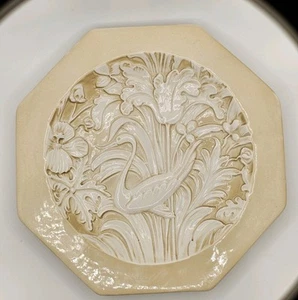 Porcelain Antique English Majolica Octagonal Heron, Lotus and Lily Plate Italy - Picture 1 of 5