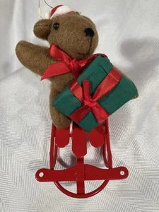 Oso de peluche vintage en trineo adorno de Navidad - Imagen 1 de 3