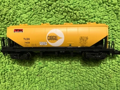Kato, N Scale Cargill, Covered Hopper with Knuckle Couplers, From Set - Image 1 of 2