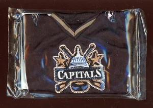 2006-07 UD Mini Jersey Collection Home Jerseys #AO Alexander Ovechkin - Picture 1 of 1