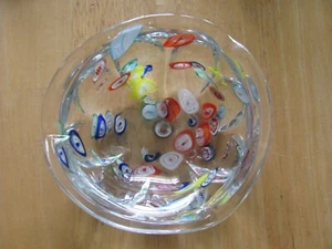 VINTAGE HEAVY CLEAR GLASS WITH MILLEFIORI COLOR FLAKE INLAY ASHTRAY 4 1/4" - Picture 1 of 6