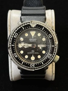 Seiko Professional Diver 300m schwarze Quarz-Herrenuhr 7549-7010 - Bild 1 von 13