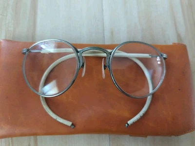 ART DECO - 1920s-1930s - American Optical Ful-Vue Wire Rim Eyeglasses - Image 1 of 4
