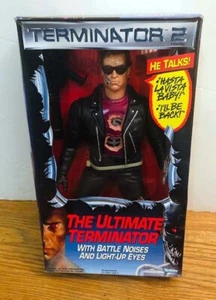 Kenner Terminator 2 The ultimate Terminator Battle Noises and Light Up Eyes NEW - Picture 1 of 2