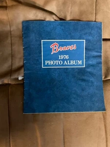 Rare! 1976 ATLANTA BRAVES PHOTO album phil niekro mini poster - Picture 1 of 8