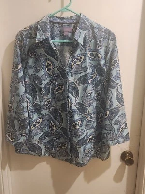 Blusa para mujer Laura Scott talla grande con botones blanca y azul cachemira Cottagecore Foto 1 de 4